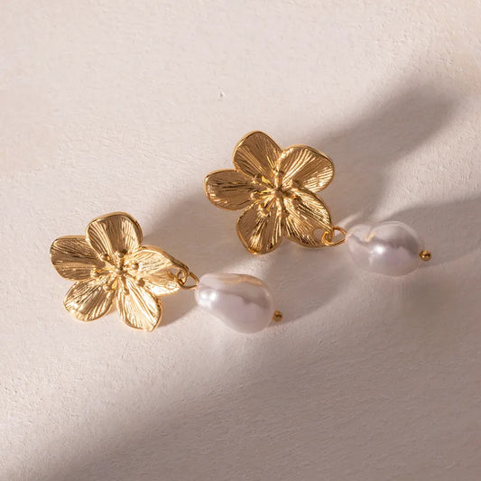 Pearled flowers earrings gold filled